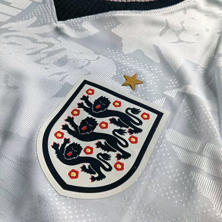 England World Cup 2026 Home Kit Player Version - image 4