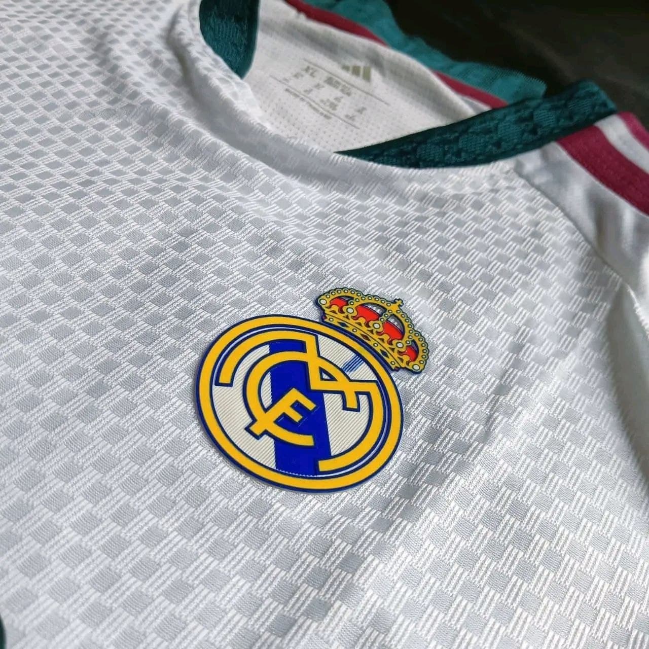REAL MADRID 2026/27 HOME KIT FULL SLEEVE - PLAYER EDITION - image 6