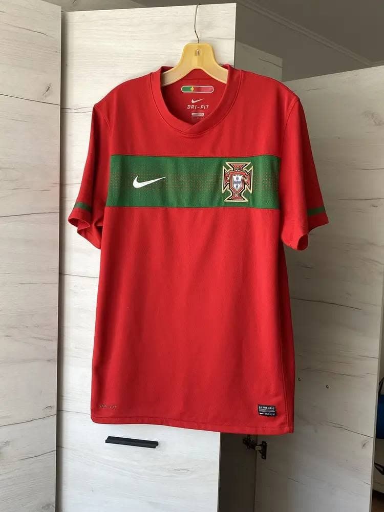PORTUGAL 2010 WC HOME JERSEY - image 1